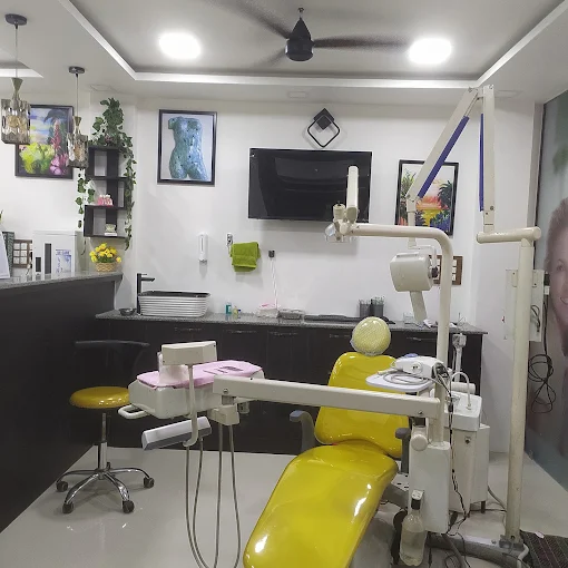 Inside Amuthan's Dental Clinic — photo 1